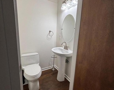 926 N 3rd Street - Photo Thumbnail 14