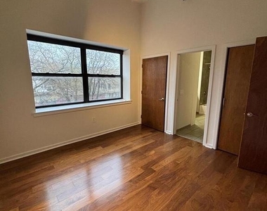 926 N 3rd Street - Photo Thumbnail 9