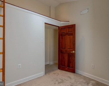 1439 E Oxford Street - Photo Thumbnail 21