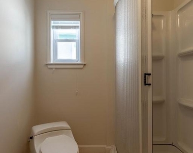 1439 E Oxford Street - Photo Thumbnail 18