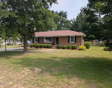 1108 Friendly Road - Photo Thumbnail 2