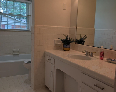 1108 Friendly Road - Photo Thumbnail 17