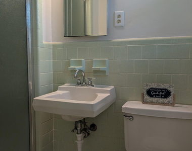 1108 Friendly Road - Photo Thumbnail 12
