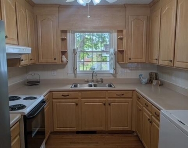 1108 Friendly Road - Photo Thumbnail 7