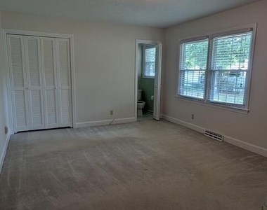 1108 Friendly Road - Photo Thumbnail 10
