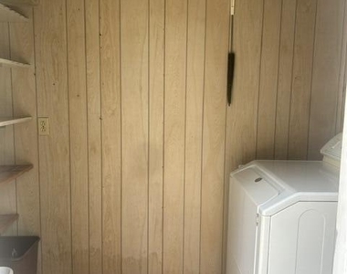 1108 Friendly Road - Photo Thumbnail 18