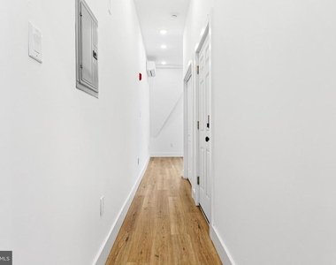 2317 N 33rd Street - Photo Thumbnail 7