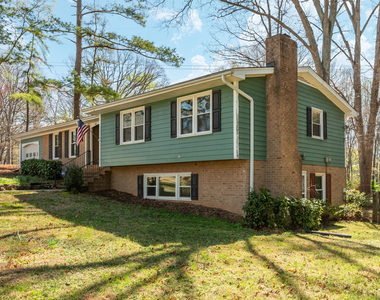 500 Peachwood Place - Photo Thumbnail 4