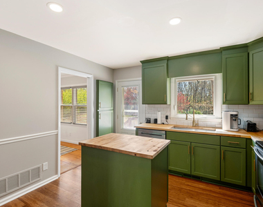 500 Peachwood Place - Photo Thumbnail 14