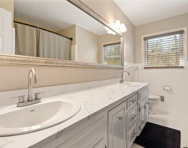 500 Peachwood Place - Photo Thumbnail 24