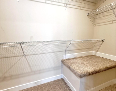 1362 Chowan Avenue - Photo Thumbnail 16