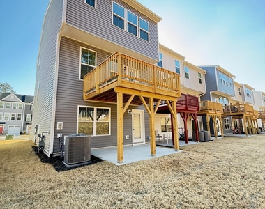 1362 Chowan Avenue - Photo Thumbnail 36