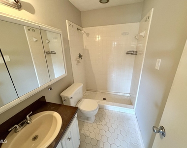 4609 Grinding Stone Drive - Photo Thumbnail 10