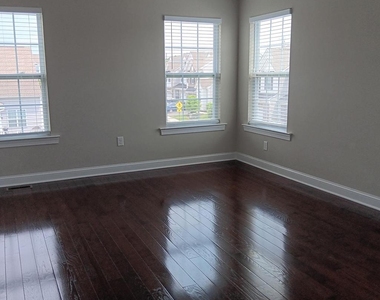 229 Cadence Court - Photo Thumbnail 26