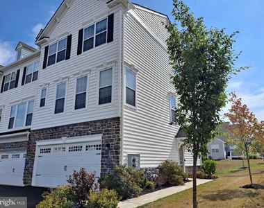 229 Cadence Court - Photo Thumbnail 2