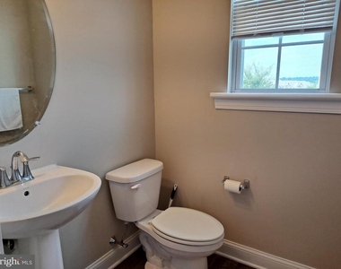 229 Cadence Court - Photo Thumbnail 15