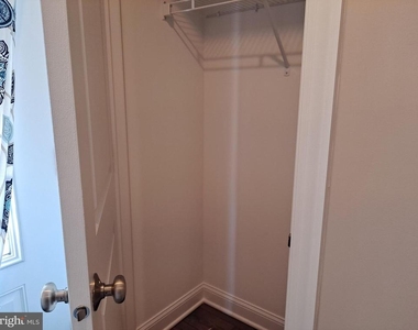 229 Cadence Court - Photo Thumbnail 10