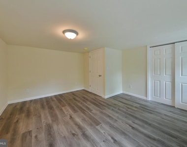 422 Willow Grove Avenue - Photo Thumbnail 20