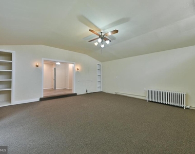 422 Willow Grove Avenue - Photo Thumbnail 18