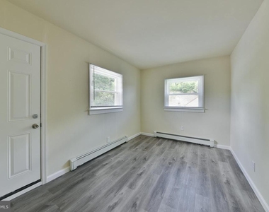 422 Willow Grove Avenue - Photo Thumbnail 21
