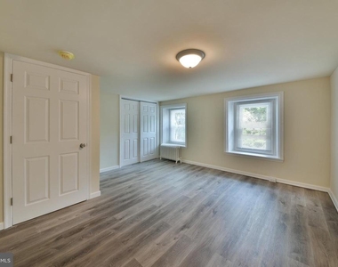 422 Willow Grove Avenue - Photo Thumbnail 19
