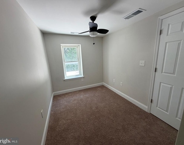 681 Summit Street - Photo Thumbnail 16
