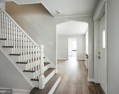 1200 Angora Drive - Photo Thumbnail 5