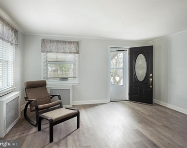 1200 Angora Drive - Photo Thumbnail 8