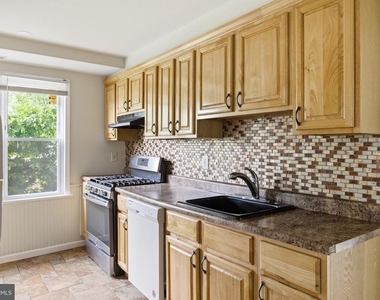 820 Greenhill Road - Photo Thumbnail 13