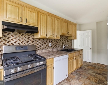 820 Greenhill Road - Photo Thumbnail 14