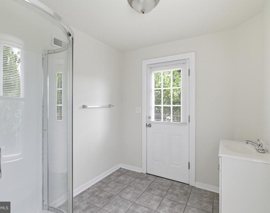 820 Greenhill Road - Photo Thumbnail 16