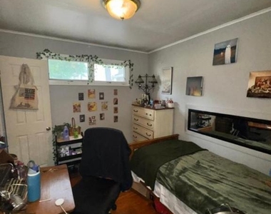 411 S Walnut Street - Photo Thumbnail 8