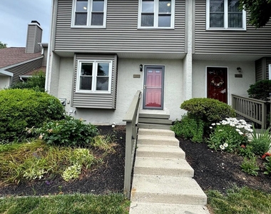 4002 Franklin Court - Photo Thumbnail 1
