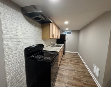 4002 Franklin Court - Photo Thumbnail 11