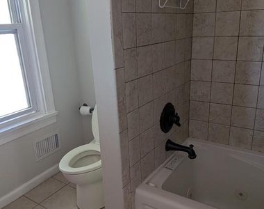 23 Knox Avenue - Photo Thumbnail 3