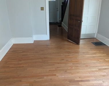 23 Knox Avenue - Photo Thumbnail 10