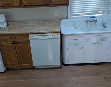 23 Knox Avenue - Photo Thumbnail 15