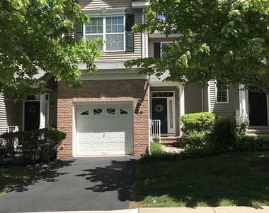 49 Truman Avenue - Photo Thumbnail 29