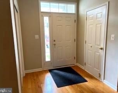 49 Truman Avenue - Photo Thumbnail 2