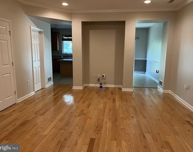 49 Truman Avenue - Photo Thumbnail 5