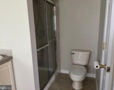 49 Truman Avenue - Photo Thumbnail 21