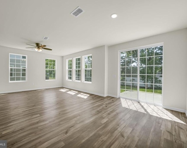 228 Park Ln - Photo Thumbnail 9