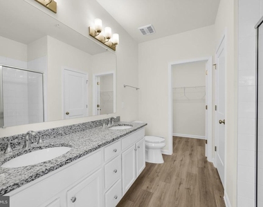 228 Park Ln - Photo Thumbnail 21