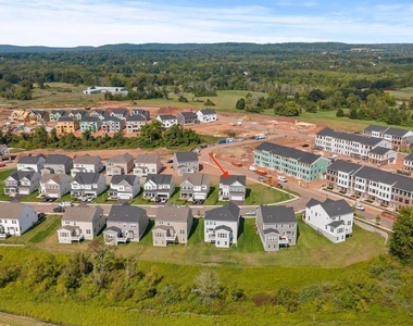 4 William Boyer Drive - Photo Thumbnail 5