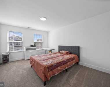 4 William Boyer Drive - Photo Thumbnail 37
