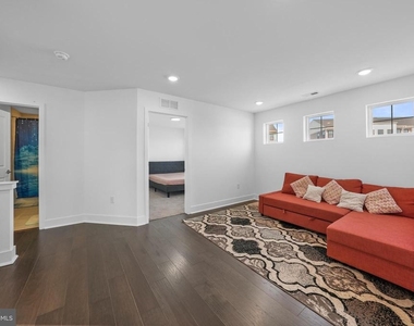 4 William Boyer Drive - Photo Thumbnail 12