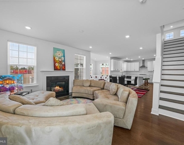 4 William Boyer Drive - Photo Thumbnail 24
