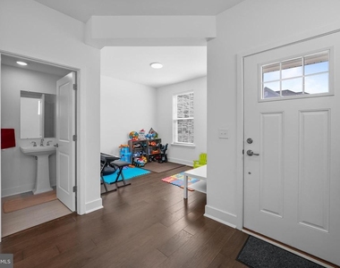 4 William Boyer Drive - Photo Thumbnail 32