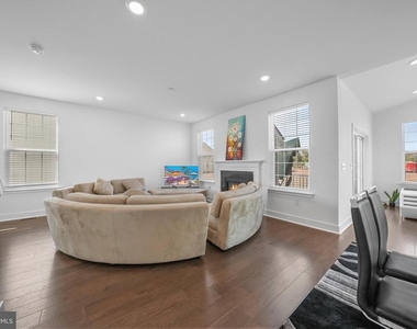4 William Boyer Drive - Photo Thumbnail 23