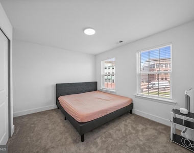 4 William Boyer Drive - Photo Thumbnail 34